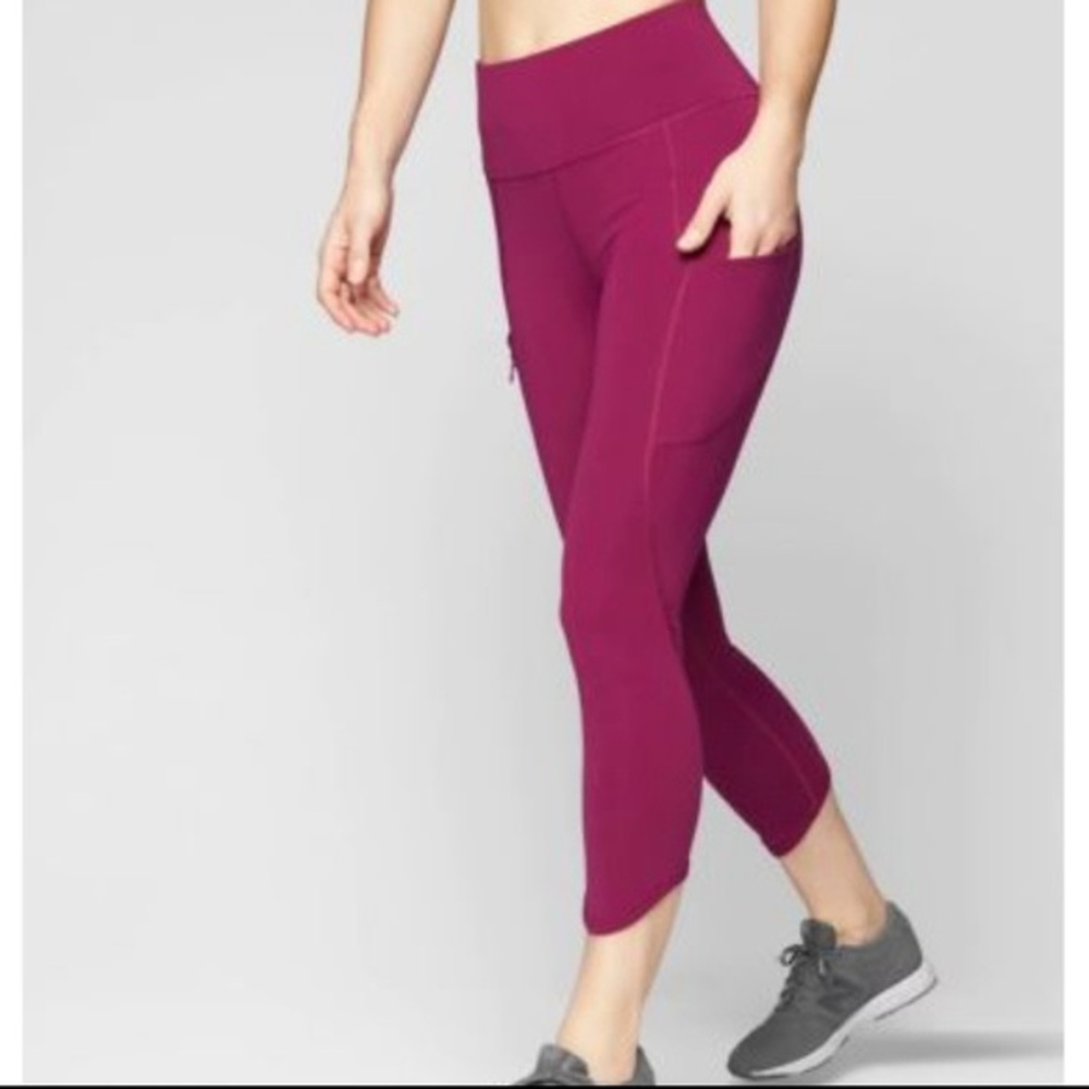 Athleta All In Capri leggings Exotic Fuchsia XS